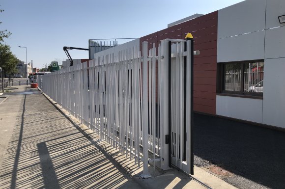 Installation de clôtures barreaudage à Saint Genis Laval